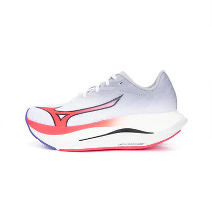 Mizuno Wave Rebellion Flash 3 - The updated responsive plated trainer.